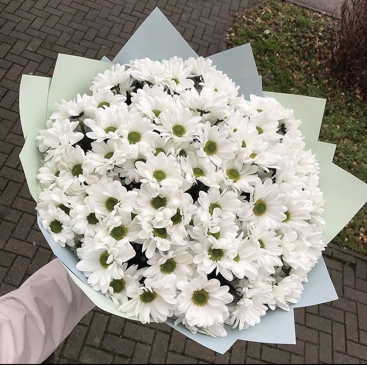 White Bouquet - Image 3